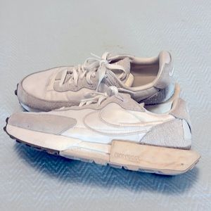 Nike Womens size 9.5